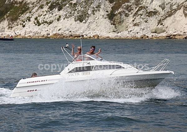 090808 VECTIS IMG_4506 - Motorboats - Open