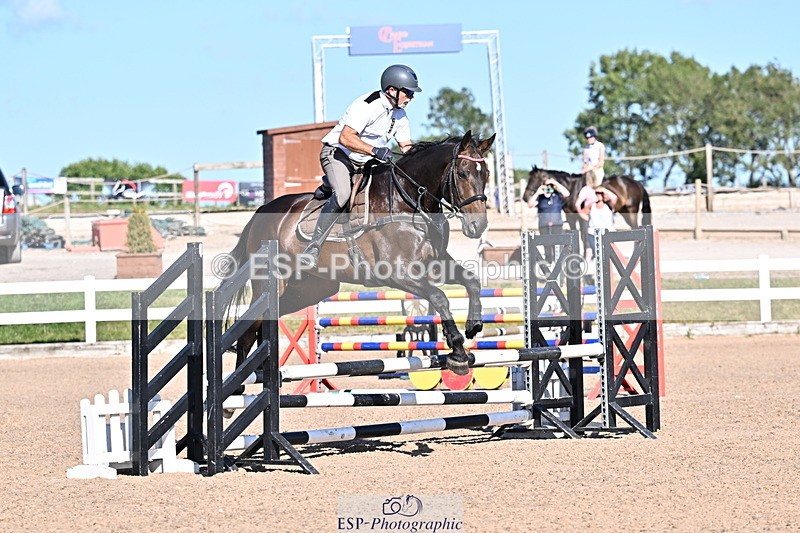 250708A-175420-00377 - 80cm Classes