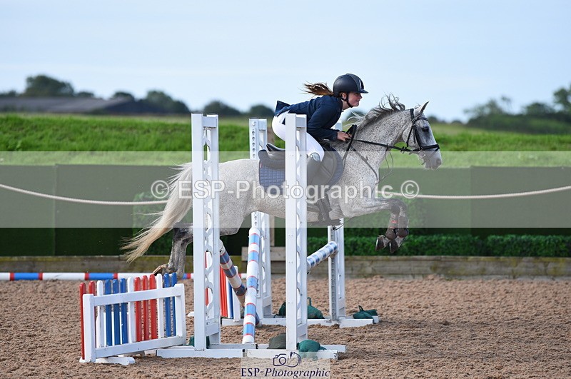 230716A-091440-01863 - Cls 32 Stepping Stones 128cm & 138cm