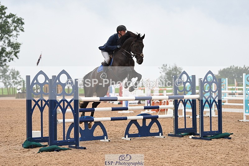 230916A-102358-03792 - Cls 14 Snr Foxhunter