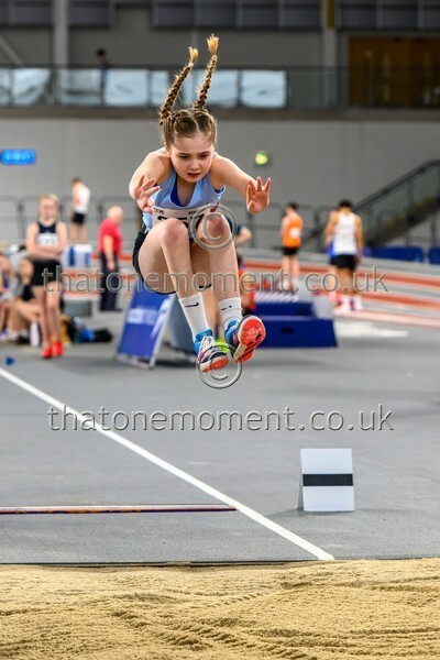 AgeInd25SUN-912986 - Field Female