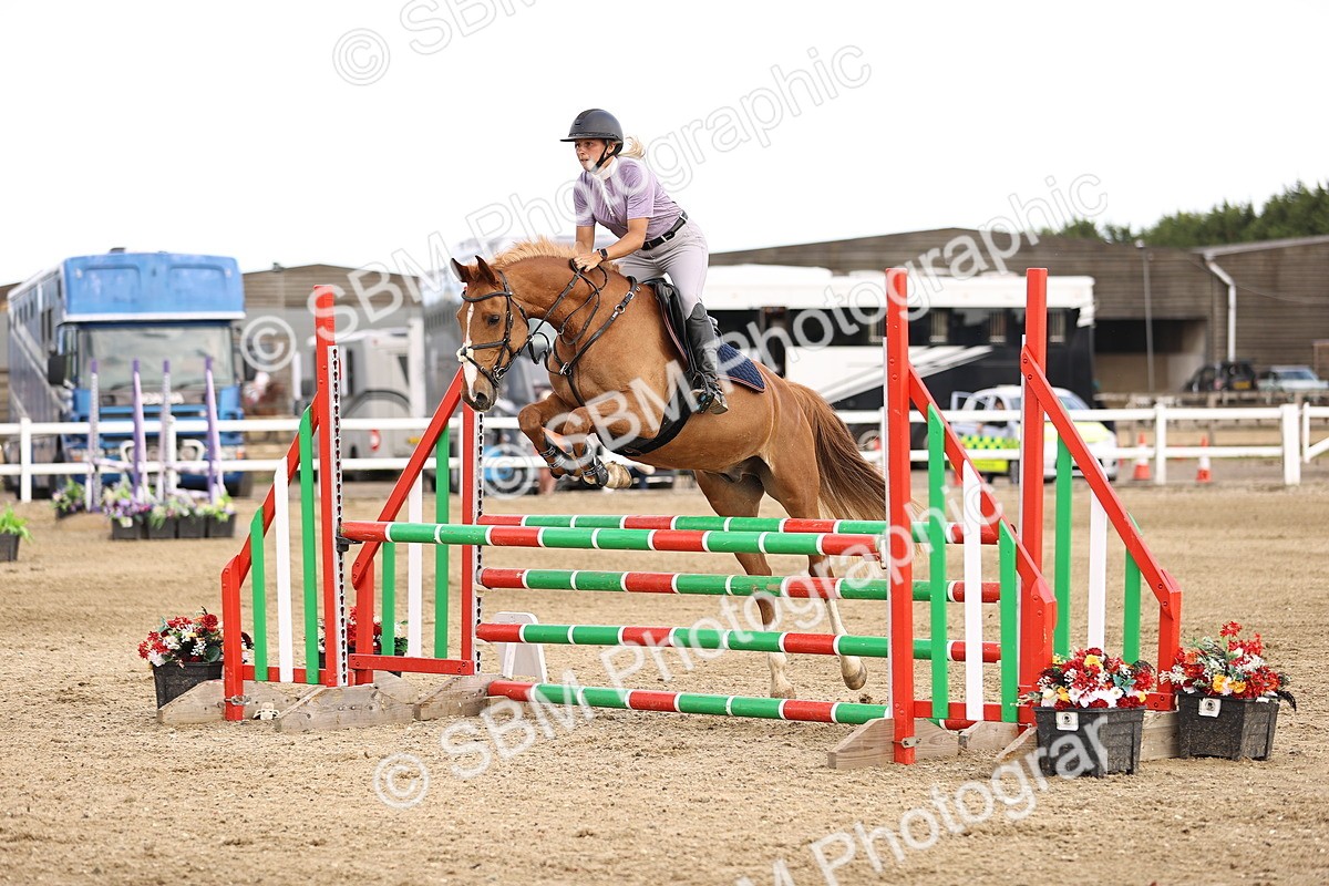 SBM_002357 - Class 18 - Ariat Senior British Novice- 90cm Open