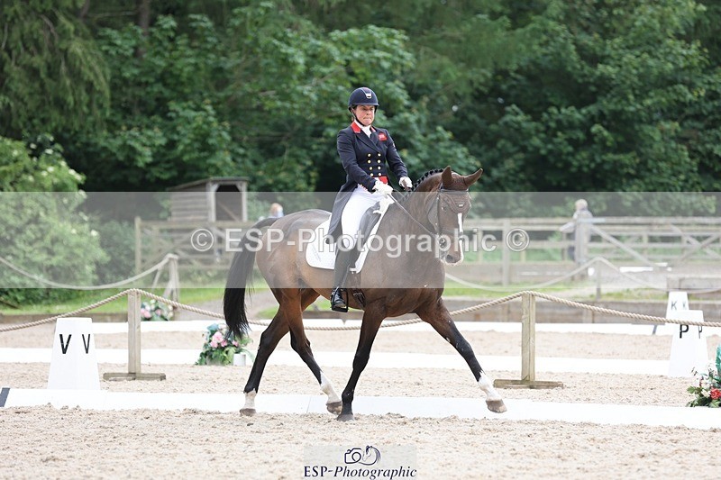 240524-165808-11184 - 375-DASSETT_ARTHALENT-Piggy_March