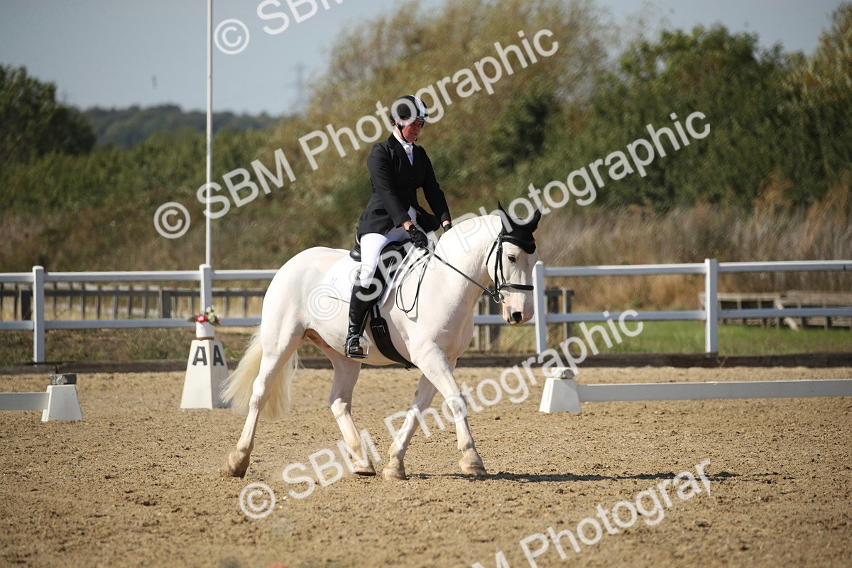 SBM_005840 - Class 11 - Novice 5 - 13.19-14.22