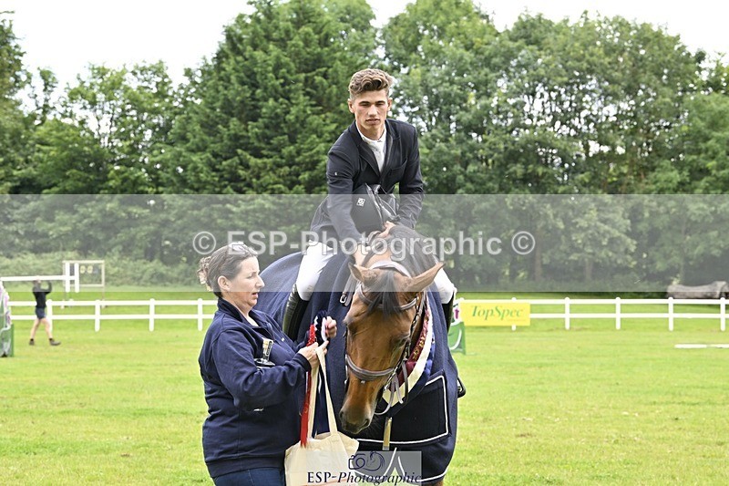 240711-125253-26983 - Cls 117 HOYS Grade C Jump Off and Presentations