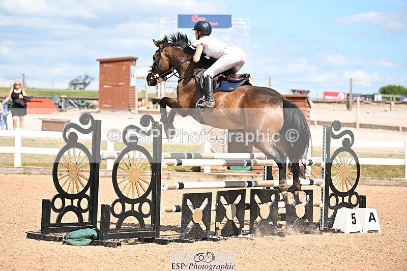 250709-154356-01201 - Cls 6 Snr Fox & 1.20m