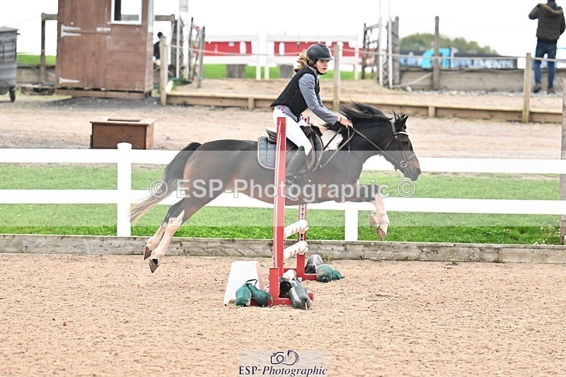 250920-100428-00104 - Cls 20+21 Club and Schools 60cm