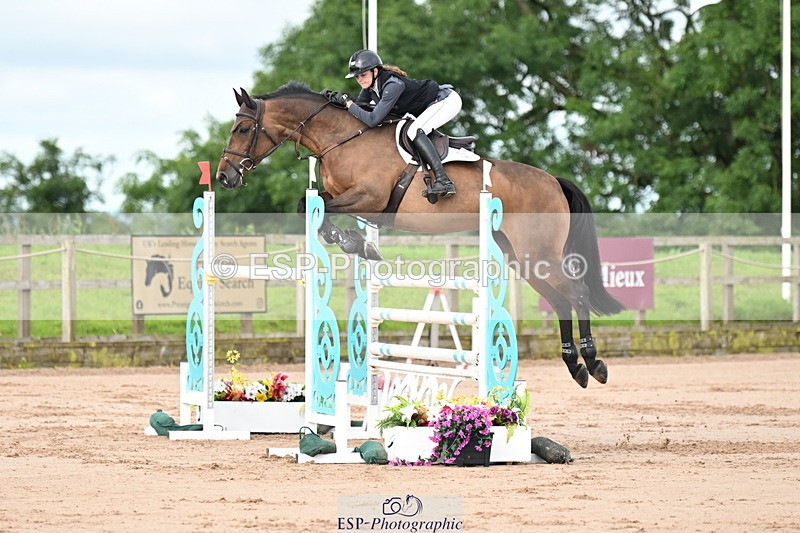 240721A-082022-16487 - Cls 20, 1 Star Gold Tour 1.35m