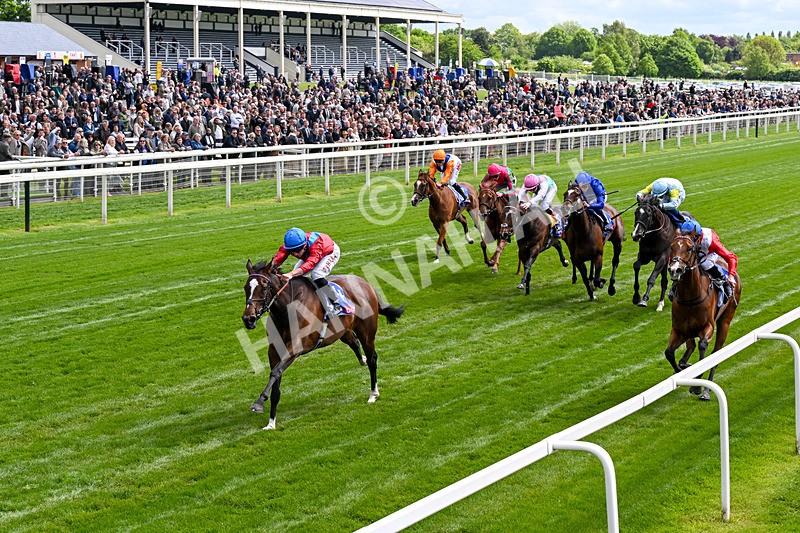 150526-Race 2-Lilt-0106 - Race 2 2.20pm Sky Bet Fillies' Stakes