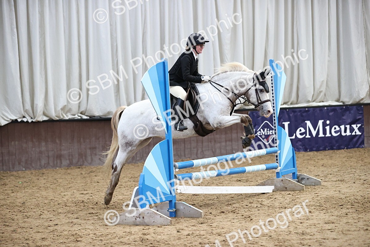 SBM_001617 - Class 5 - Henlow Veterinary Hospital 70cm