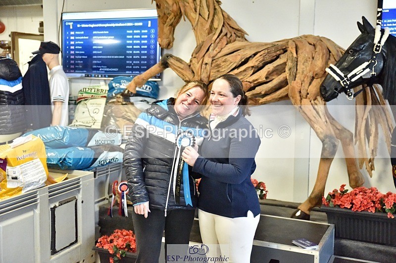 250215-131246-03635 - Medium Silver Presentations