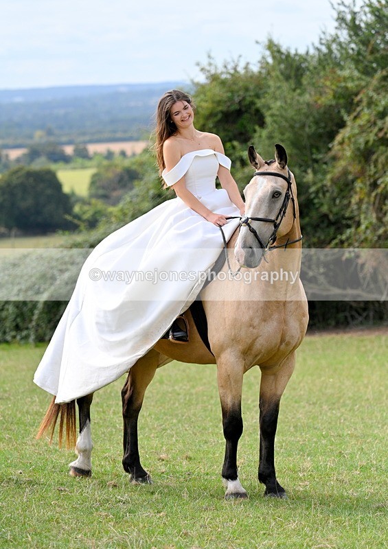 WJ7_5776 - Zoe & Fred Wedding Dress Shoot 09-08-25