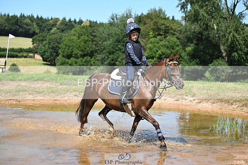 240729B-145853-02898 - Abbie's Group XC