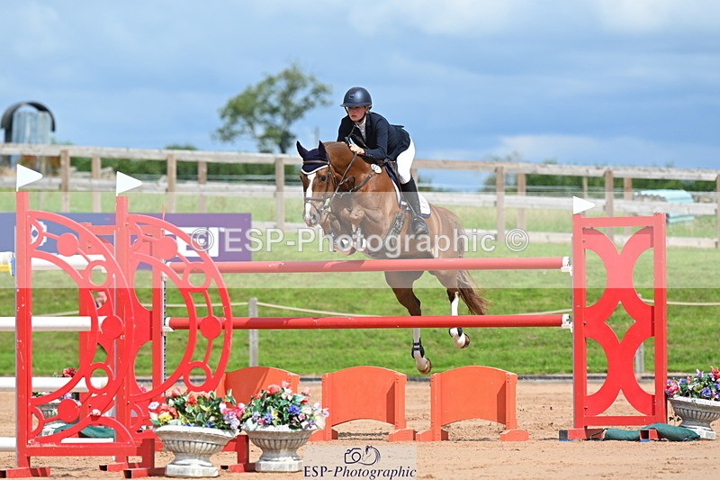 230721A-153202-07284 - Cls 10, 2 Star Big 1.45m Start to break