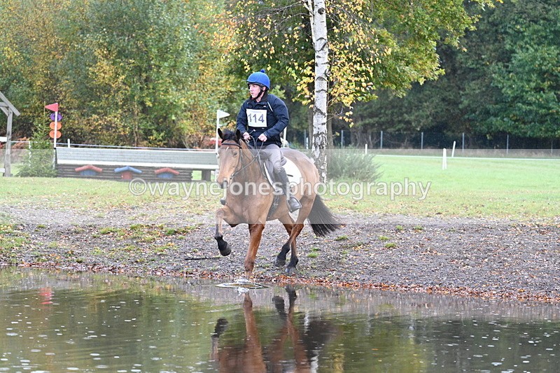 WJ7_9945 - 80cm Cam 2 Water Time 10:24 to 10:44