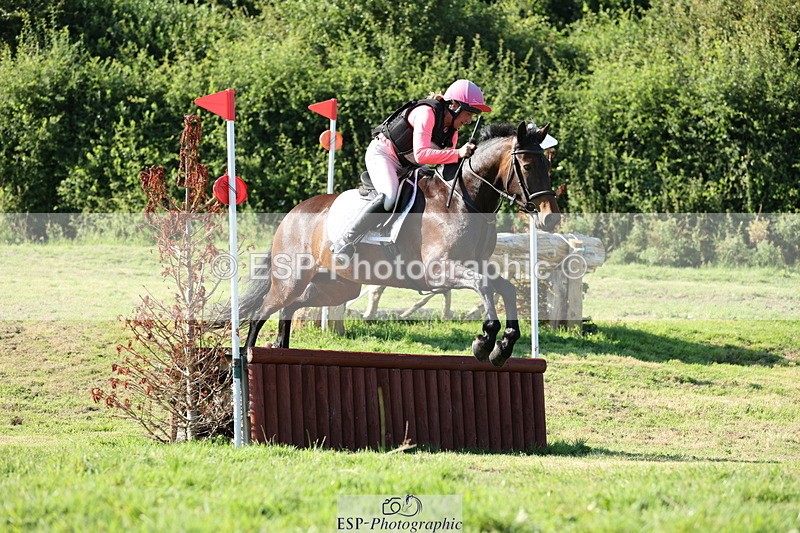 240811A-171210-06963 - 451-