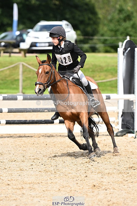 240824X-124836-25628 - 70cm Jump Off