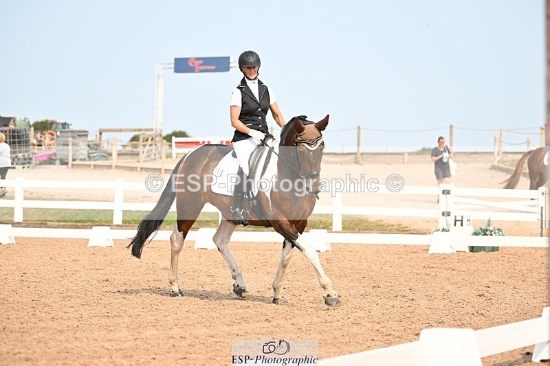 250816-153736-06218 - 123-Lorraine.MorrisLissyegan.Coloured.Lady