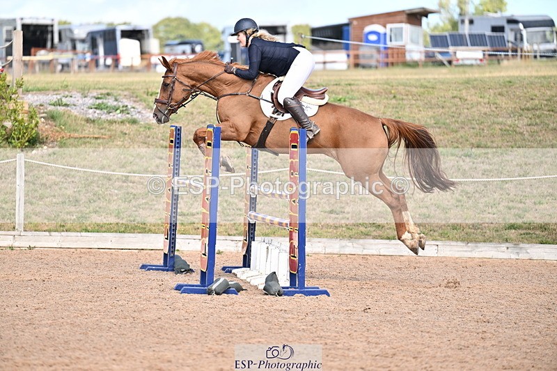 250827B-134000-00622 - Cls 4 Snr Newcomers 1.10m