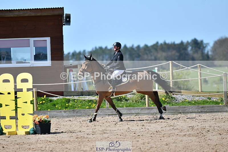 240420A-124050-11049 - Cls 3, 2 Star Small Tour 1.30m