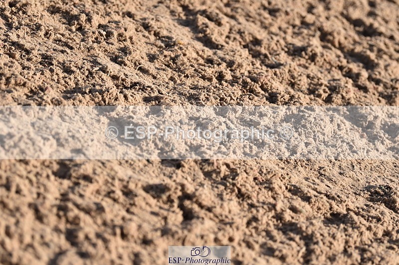 231015A-104940-07322 - Cls 23 Discovery & 1m Open