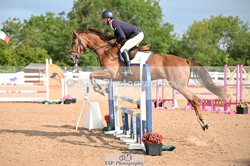 240802A-091218-03329 - Cls 21 A&B Brit Nov & 90cm Open