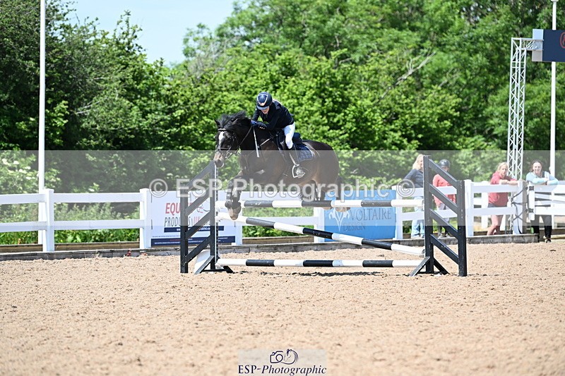 240609A-135145-05911 - Cls 25 Pony Newcomers and 1m Open