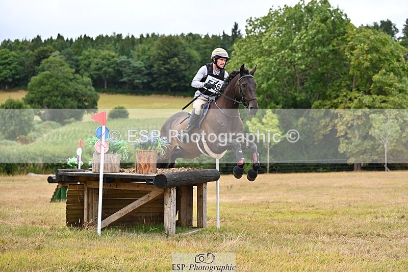 250803A-124320-13480 - M-556-Alex.Jupp-CARRY.ON.REGARDLESS