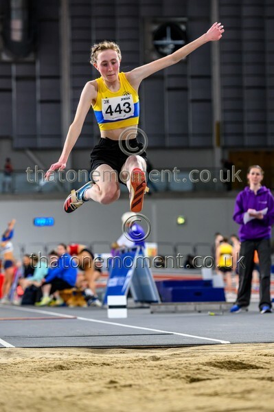 AgeInd25SAT-919188 - Field Female