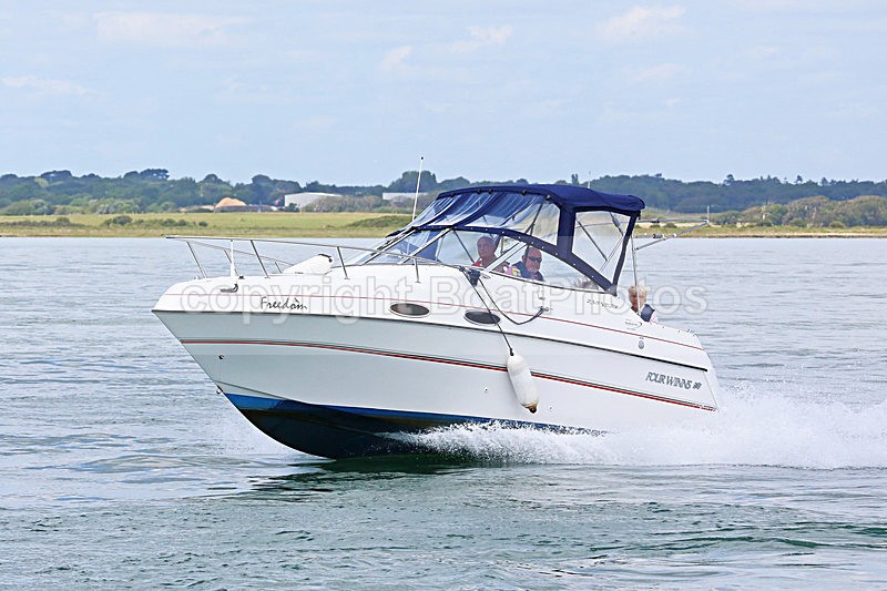 150607 FREEDOM - FOUR WINNS WT7A1207 - Motorboats - Open