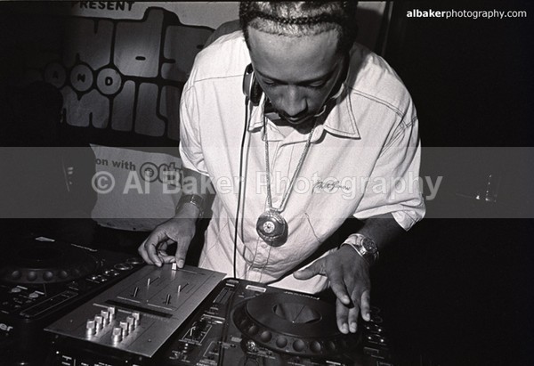 08 madlib - Friends-&-Family @ the-roadhouse 07.02.04