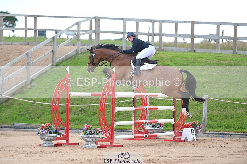 230721A-103303-05359 - Cls 6, 2 Star Medium 1.35m