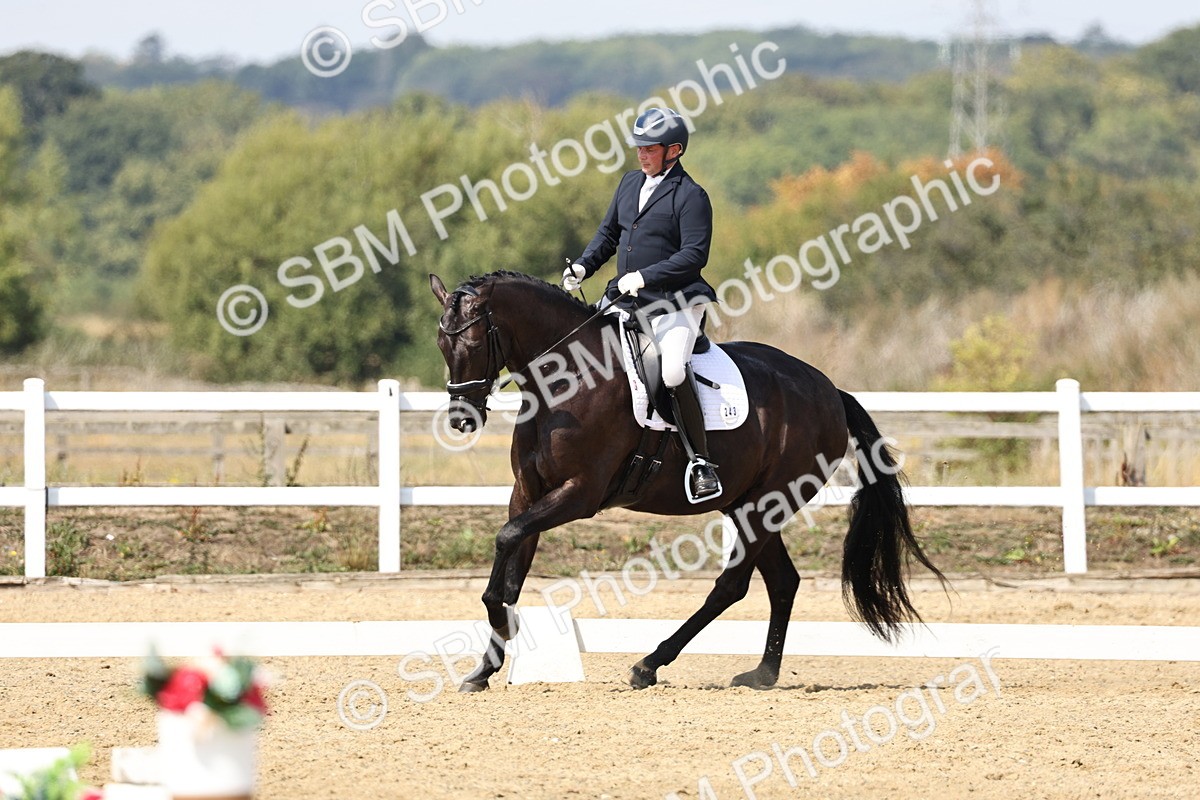 SBM_018619 - Class 16 - Novice 5 - 12.08-13.11