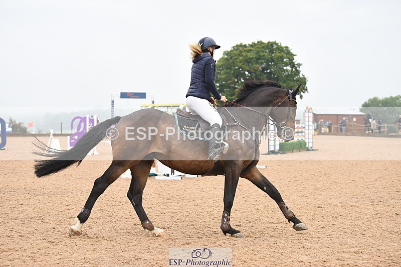 230916A-104852-03920 - Cls 14 Snr Foxhunter