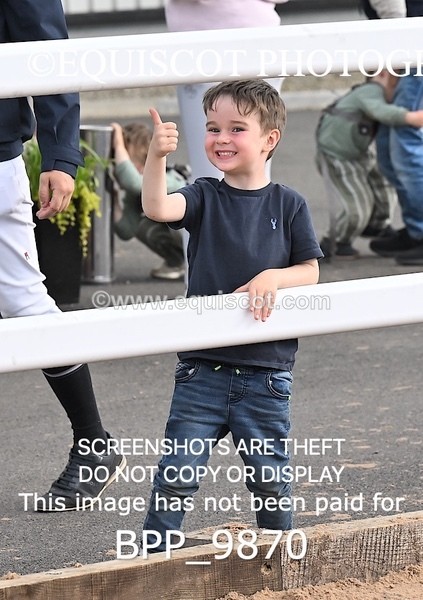 BPP_9870 - CANDIDS