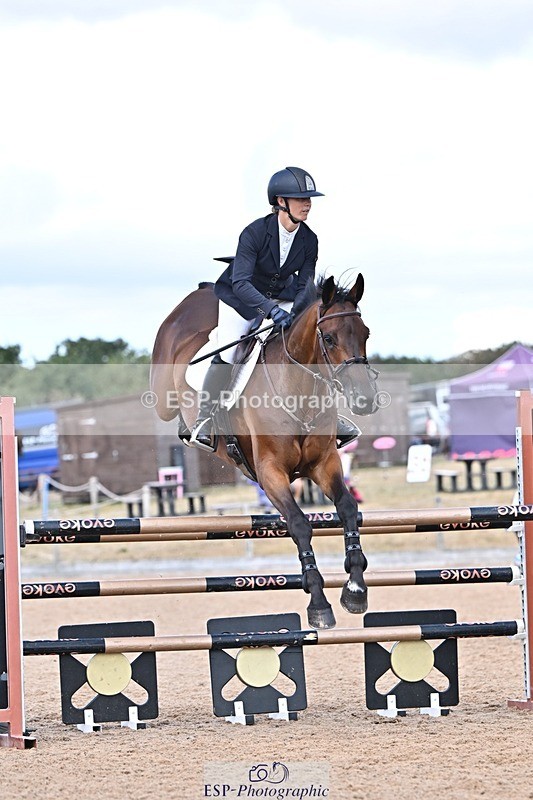 260819-143327-01138 - Cls 6 Foxhunter and 1.20m