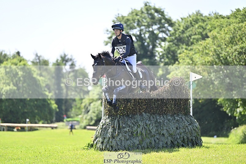 240525-110331-12410 - 325-MIDNIGHT_ENDEAVOUR-Tom_Jackson