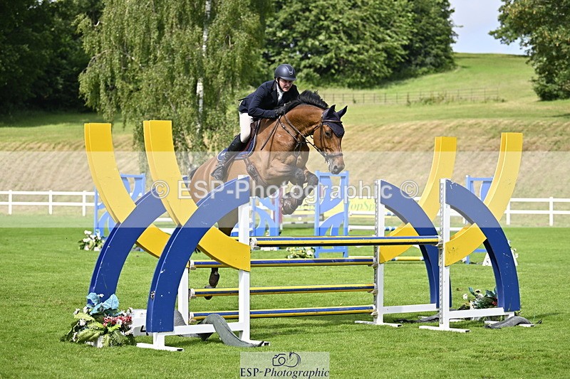 250613A-102927-00460 - Cls 1 Snr Newcomers and 1.10m Open