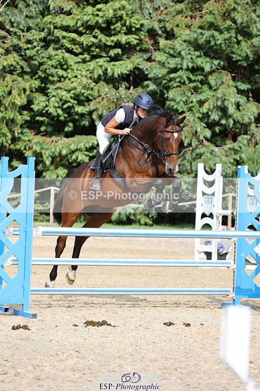 250703A-170400-06177 - Cls 10 1.05m Amateur Q and Open