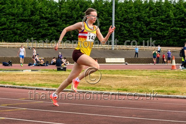 Sen25SUN-915476 - Track Female