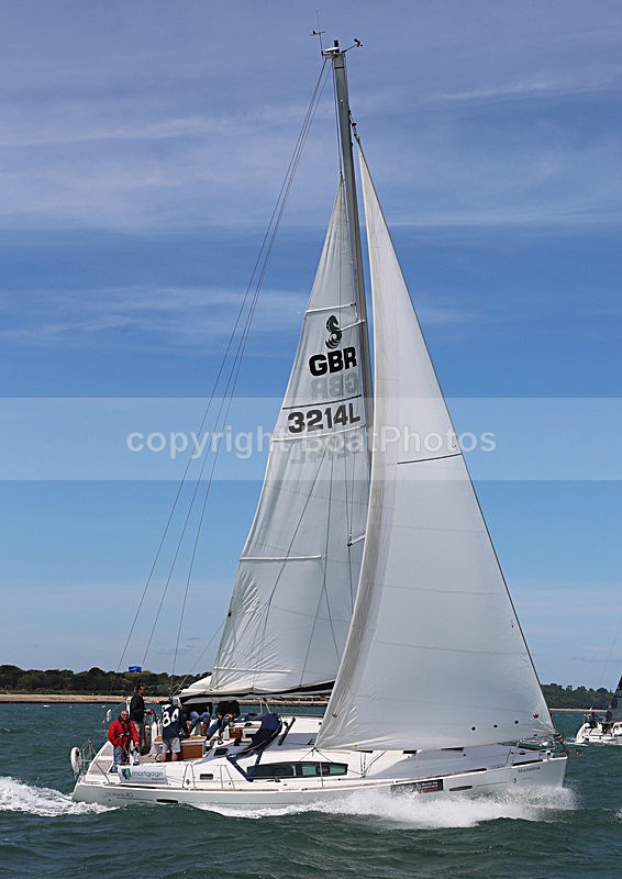 130601 MADELINE GBR3214L WT7A9236 - ROUND THE ISLAND RACE - 1st June 2013