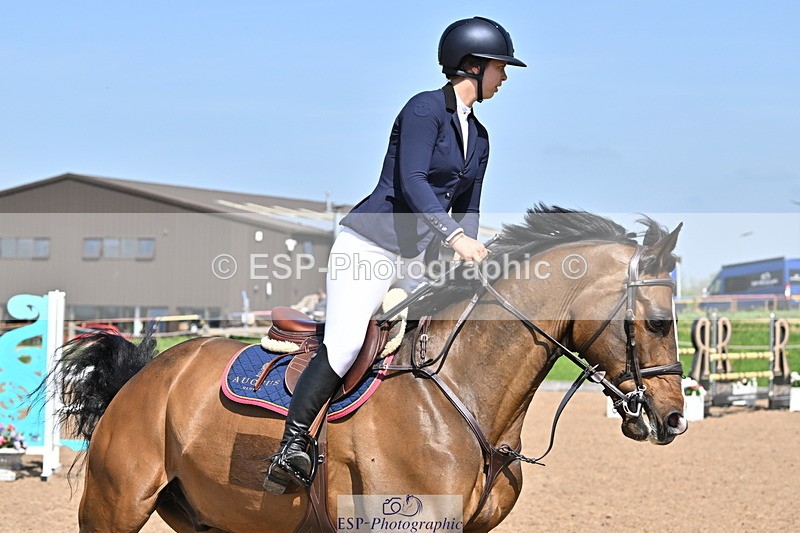 240509A-113518-01224 - Cls 9 Snr 1.20m Open