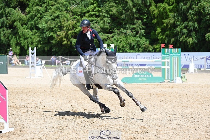 240525-133237-15411 - 433-EN_TARO_DES_VERNIER-Oliver_Townend