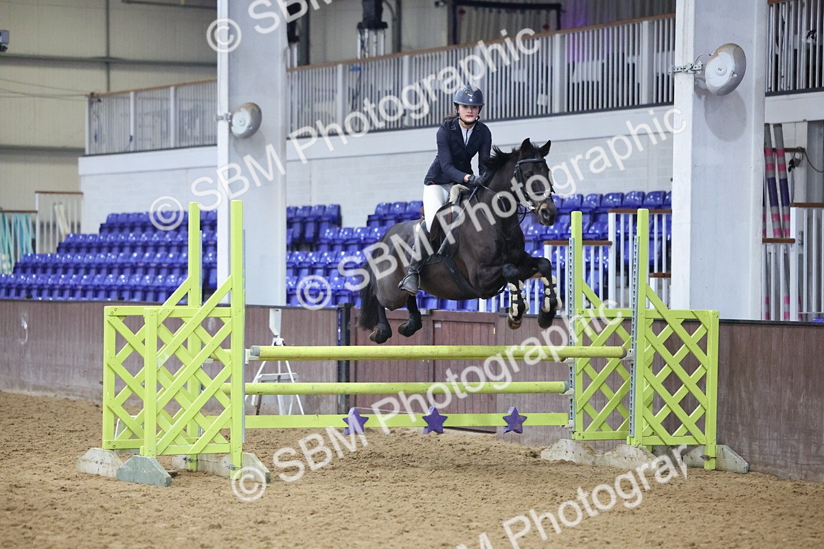 SBM_003295 - Class 11 - Blue Chip Pony Newcomers - 1.00m Open