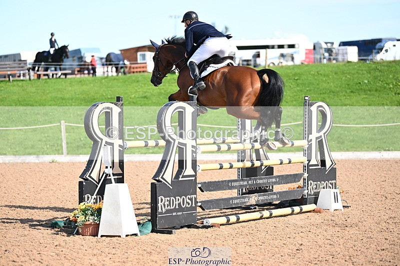 240913A-111239-03834 - Cls 14 Snr Newcomers