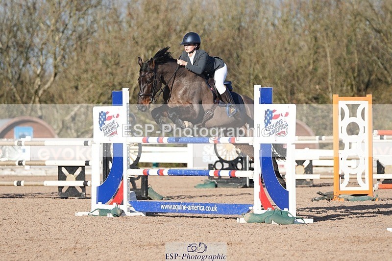 251130-132806-01247 - Cls 15 - 17 Children on Horses