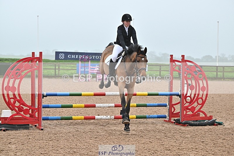 241103A-103422-06676 - SUN Cls 18 British Novice and 90cm Open