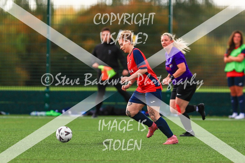 1DX31096 - 2025-10-05 FC Abbey Meads Ladies V Purton  Kingsdown FC Ladies