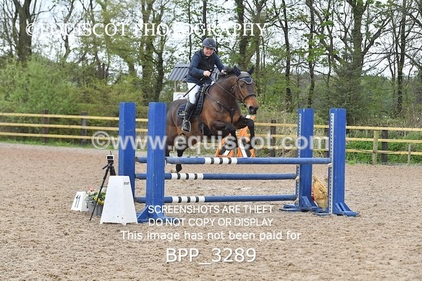 BPP_3289 - CLASS 14 SUN Senior BritiNovice/ 90cm Open