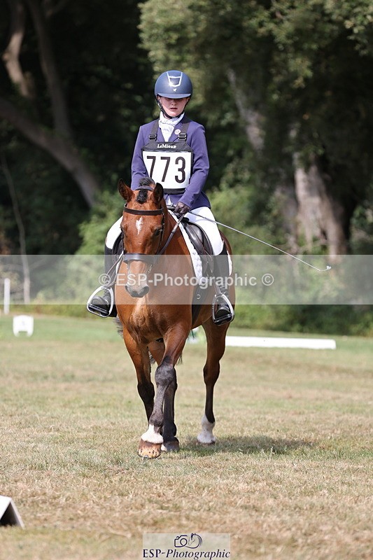 250823A-152207-33094 - PC80 Ride Off